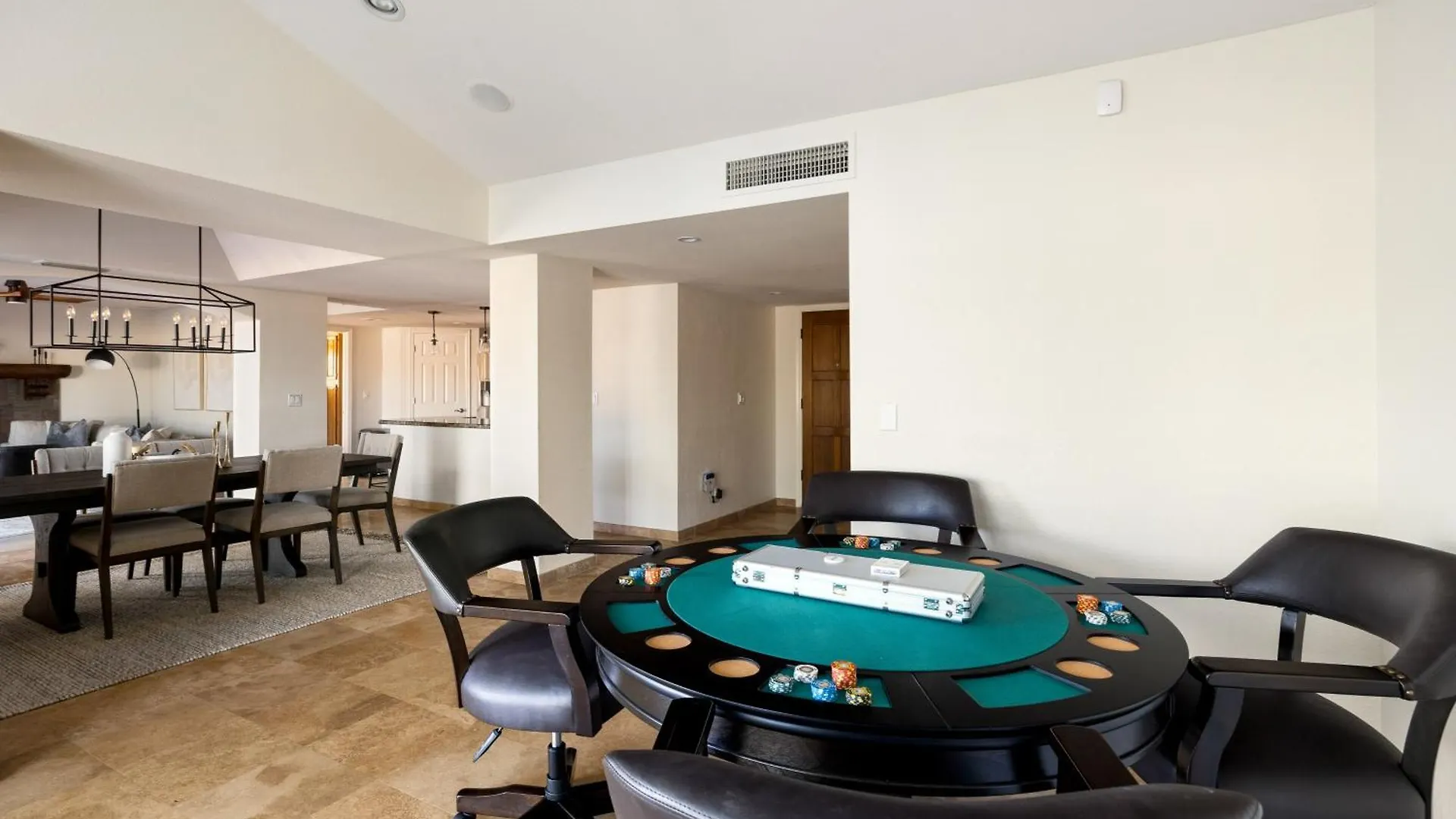 Sparkling Pool Poker Table And Relaxation At Sweetwater Scottsdale 0*,