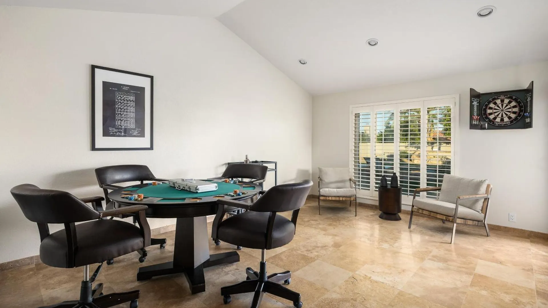Sparkling Pool Poker Table And Relaxation At Sweetwater Scottsdale 0*,